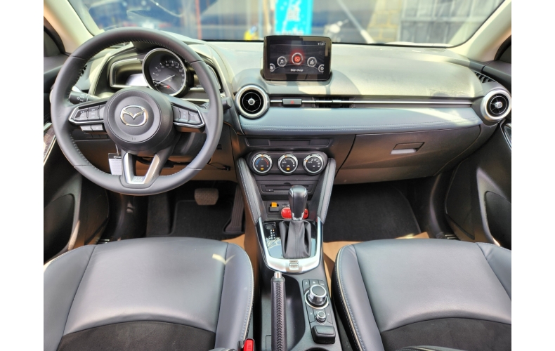 Mazda 2 2021