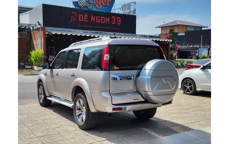 Ford Everest 2011
