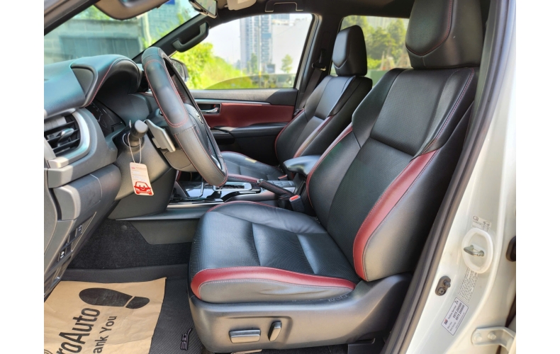 Toyota Fortuner Legender 2021